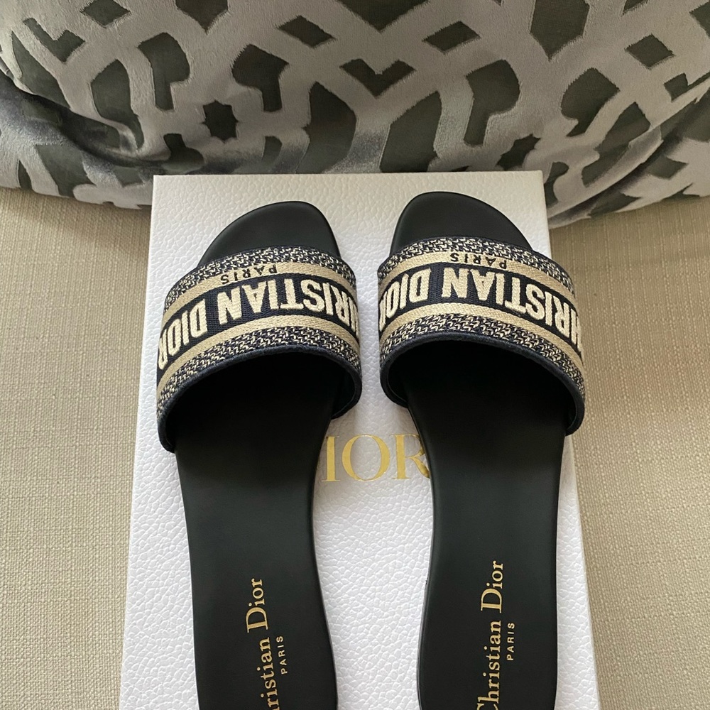 Dior Slides - Picture 5 of 10